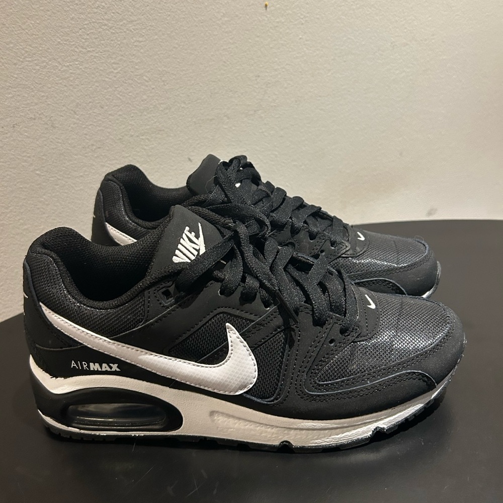 Nike Air Max Command